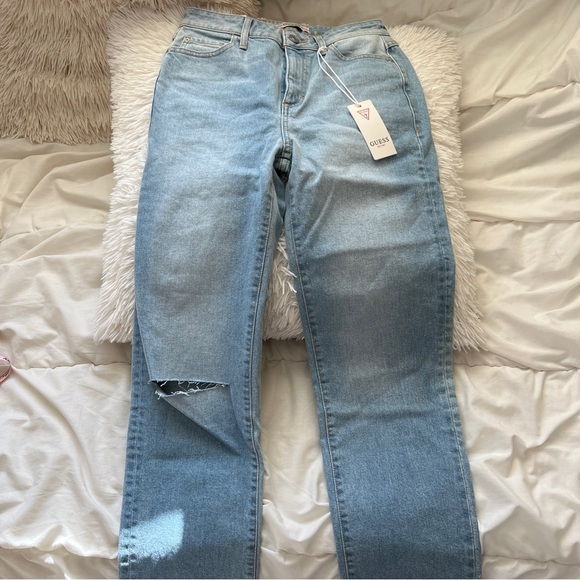 GUESS 1981 Straight High Rise - Picture 3 of 3